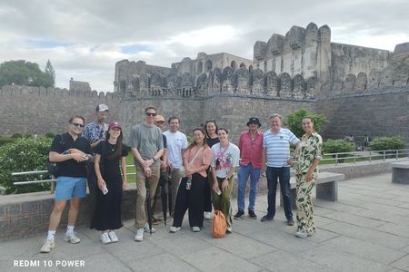 Sunrise Heritage Walk at Golconda Fort & Optional to City Temples