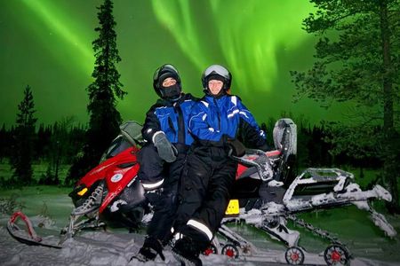 Hunting Northern Lights by Snowmobile - Rovaniemi