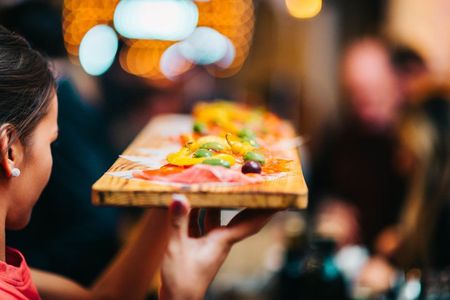 Private Barcelona Art and Tapas Walking Tour with Picasso Museum