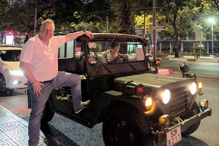 Saigon Street Food Tour at Night: Jeep, Motorbike, Vespa or Walk