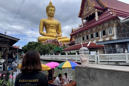 Bangkok: Wat Paknam & Thai Cooking with Private Hotel Transfer