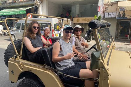 Saigon Jeep Tour with Landmarks: War Remnants Museum & Food