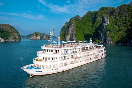 3 Days 2 Nights Ha Long Bay Luxury Cruise from Hanoi