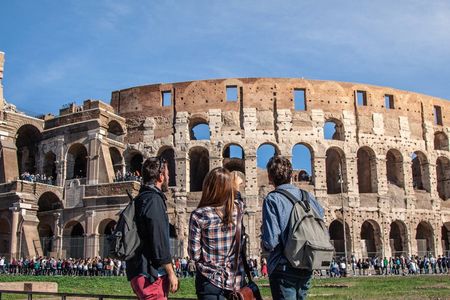 Guided tour of the Colosseum, Roman Forum, and Palatine Hill