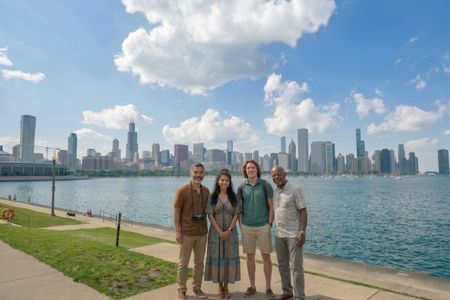 BEST of Chicago Landmarks and Skyline Small Group City Tour