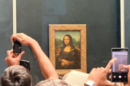 Louvre Guided Tour with Entry Ticket & Mona Lisa