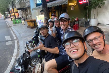 Ho Chi Minh City Street Food Tour & Sightseeing By Motorbike