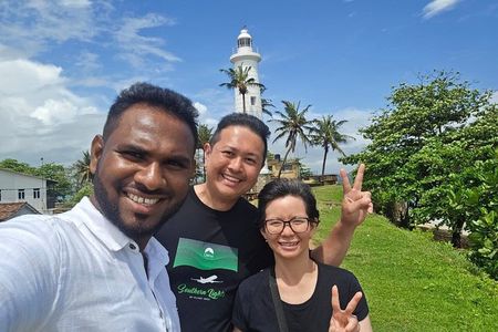 Private Heritage Day Tour from Colombo to Galle by Car Van or Bus