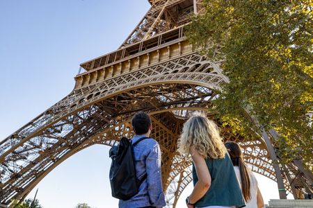 Eiffel Tower Reserved Access by Elevator and Seine Cruise
