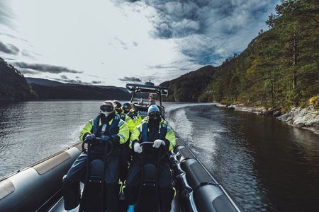 Bergen: Mostraumen Fjord Safari - by Premium RIB Boat