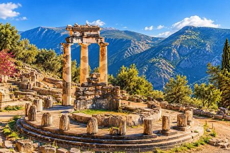 Private Luxury Tour: Delphi – Sacred Center of the Ancient World