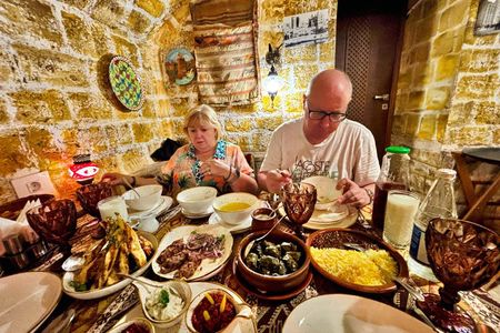 Baku Food Tour: 10+ Tastings, Tea Set & Local Spices