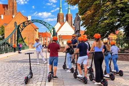 Wrocław E-Scooter Tour: Cathedral Islands Guided (1.5h or 3.5h)