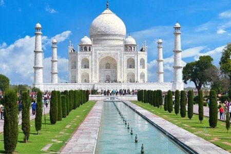 Same Day Taj Mahal and Agra Fort Tour from Delhi By Car