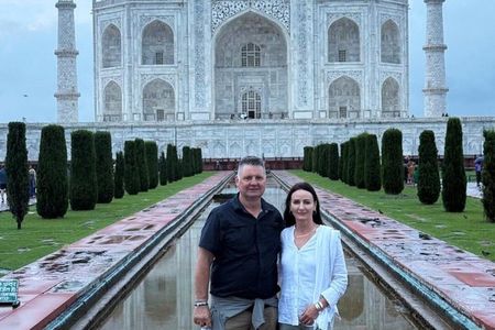 Jaipur: Private Taj Mahal Sunrise, 5-Star Breakfast at Marriott