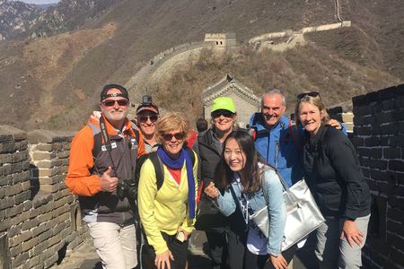 Group Tour: Mutianyu Great Wall with Guide & Lunch