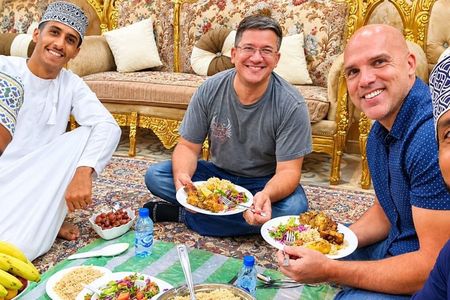Muscat City Tour with Authentic Omani Home Lunch – Half-Day Tour
