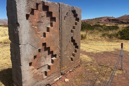 Tour in Tiwanaku Archaeological Ruins