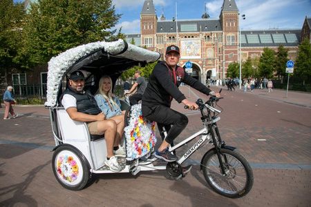 1 Hour Private Amsterdam Rickshaw Tour
