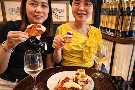 Private San Sebastián Pintxos Tour with Local Guide & Drinks