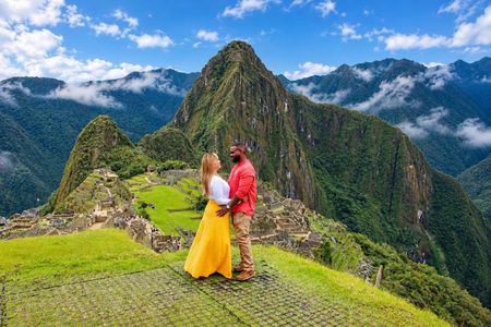 2-Day Tour: Sacred Valley and Machu Picchu by Train from Cusco