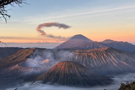 Private Tour Bromo and Tumpak Sewu from Malang or Surabaya (1Day)