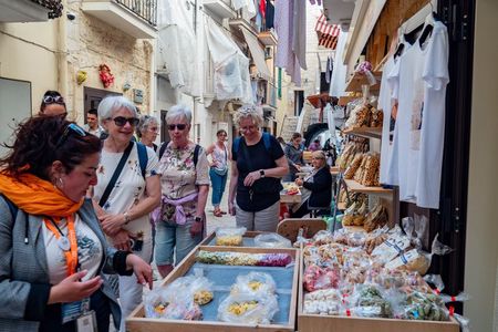 Bari Old Town Private Walking Tour: Saint Nicholas & Orecchiette