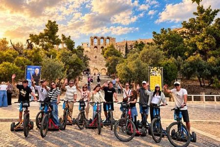 Athens: Mythology Family Friendly Tour and Best Ice Cream Stop