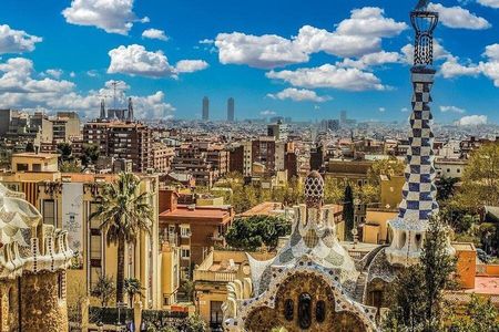 Barcelona Highlights Tour Park Güell and Gothic Quarter