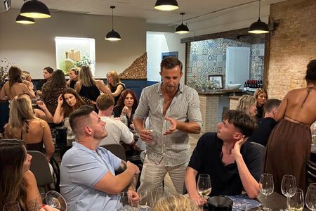 Wine Tasting Experience with a Professional Sommelier in Valencia City Center