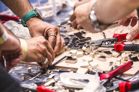 Guided Gaudí Mosaic Class for Adults and Kids in Barcelona 1 Hr