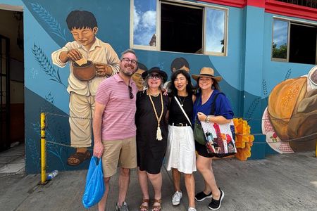 One Day Trip of Mezcal Tlayudas and Textiles