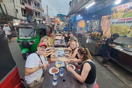 Colombo Express Food Tour with 9 + Tastings