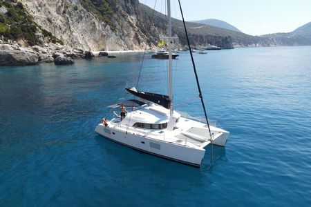 Chania Catamaran shared cruise in a small group of 10ppl