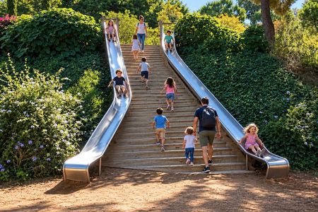 Barcelona Montjuic Tour for children with Cable Car and Special Map