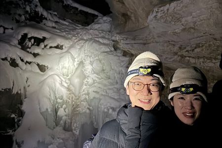 Banff Stargazing & Johnston Canyon Frozen Falls Night Walk