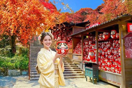Osaka / Kyoto: Katsuoji, Arashiyama & Kinkaku-ji One Day Tour
