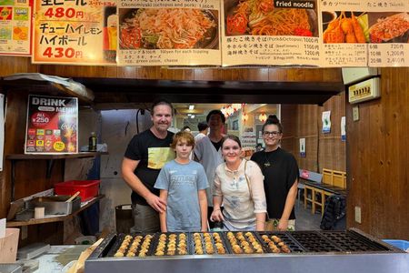 Osaka: Must-visit Local Food Tour – Dotonbori & Shinsekai