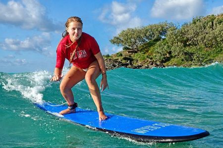 Noosa: Learn To Surf Safari & Beach 4×4 Tour