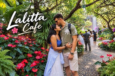 Chiang Rai White & Blue Temples, Longneck with Lalitta Cafe