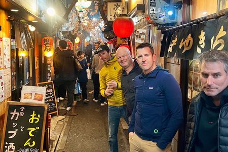 Shinjuku After Dark: Private Night Walk of Golden Gai & Kabukicho