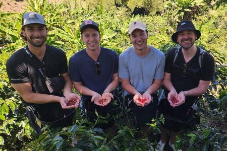 Guatape + Paragliding + Coffee from Med