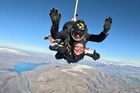 Skydive Mt. Cook - 70+ Seconds of Freefall from 16,500ft