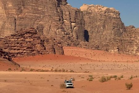 Wadi Rum Desert Secret: 4 Hour Private Jeep Tour