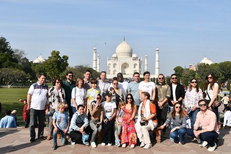 Private Taj Mahal & Agra Tour from Delhi by car with 5-Star Lunch