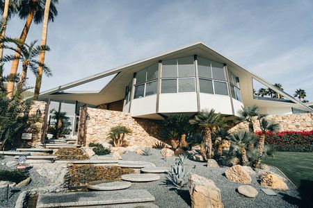 Palm Springs Celebrity 2 Hour Grand Tour