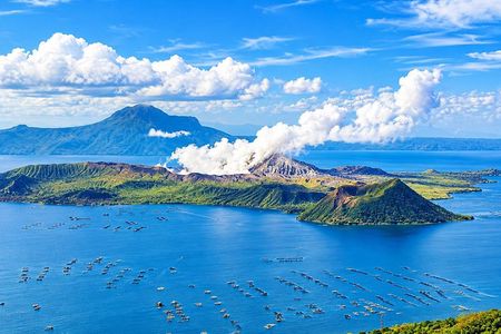 Tagaytay | Taal Volcano Boat | Town Resort | Picnic Lunch (4in1)