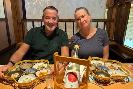 Kobe Sake Brewery Tasting and Lunch Tour with Local Guide