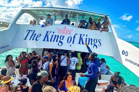 Premium Hip Hop & Afrobeat Party Boat in Punta Cana with Open Bar