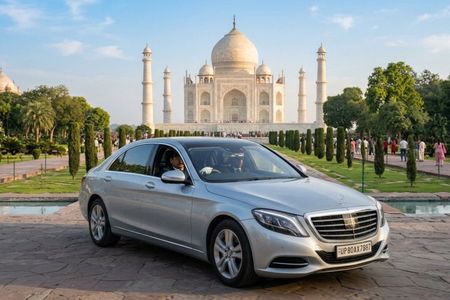 From Delhi: Taj Mahal and Agra Fort Private Tour by Luxury Car